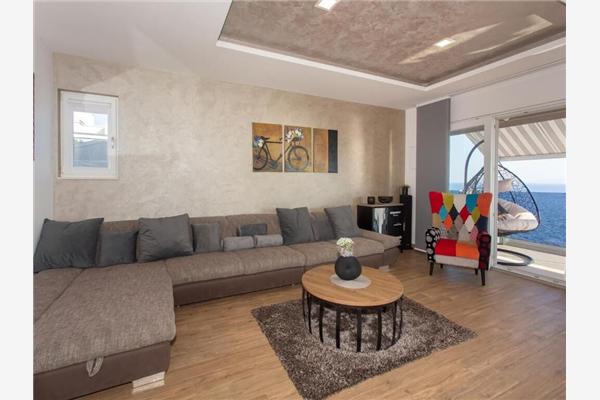 Apartment A1, for 6 persons