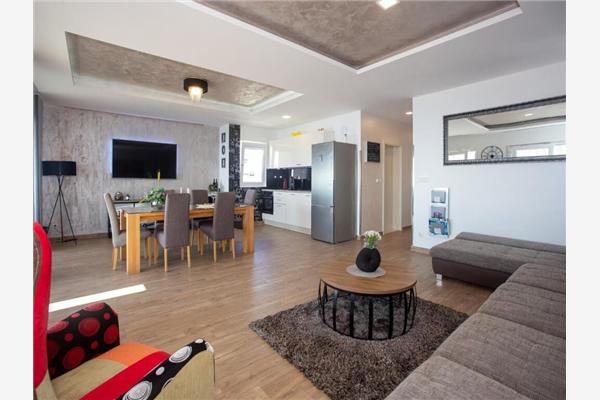 Apartment A1, for 6 persons