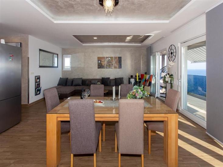 Apartment A1, for 6 persons