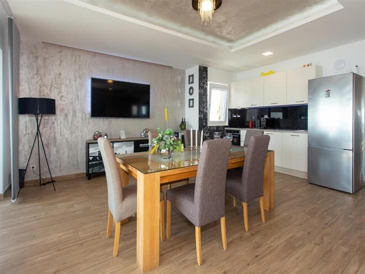 Apartment A1, for 6 persons