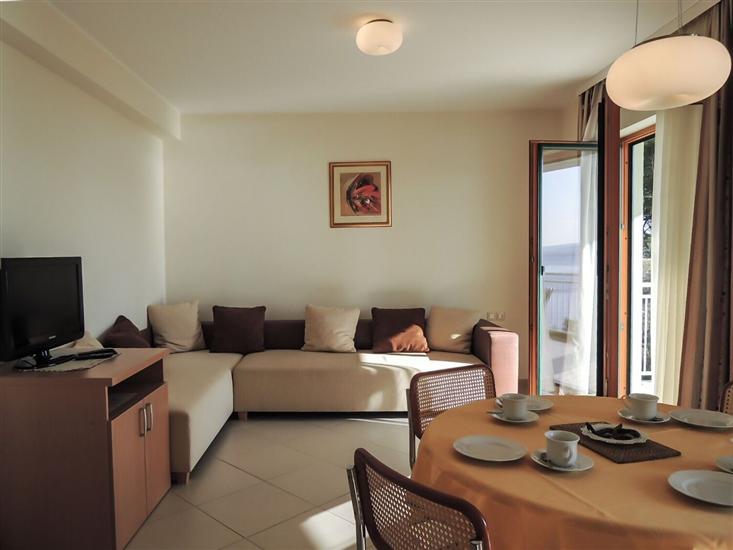 Apartment A1, for 3 persons