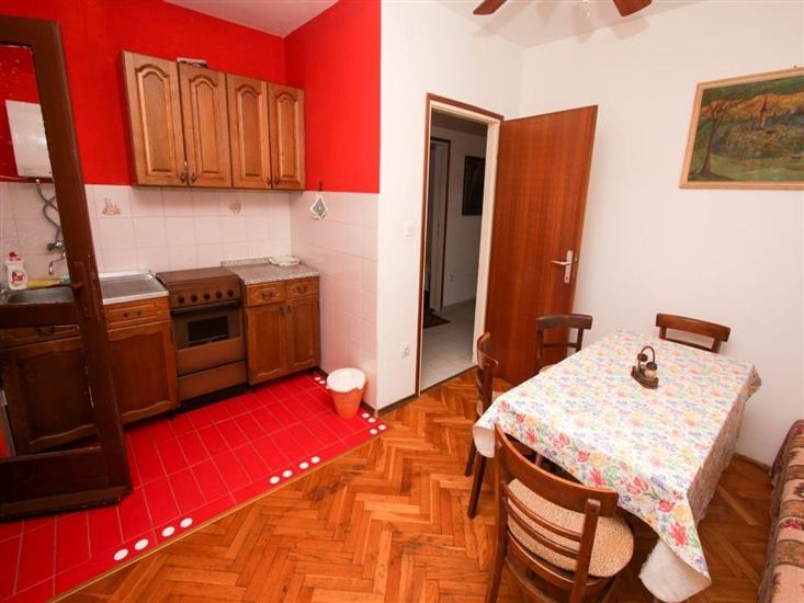 Apartment A1, for 8 persons
