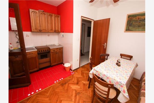 Apartment A1, for 8 persons