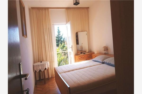 Apartment A1, for 8 persons