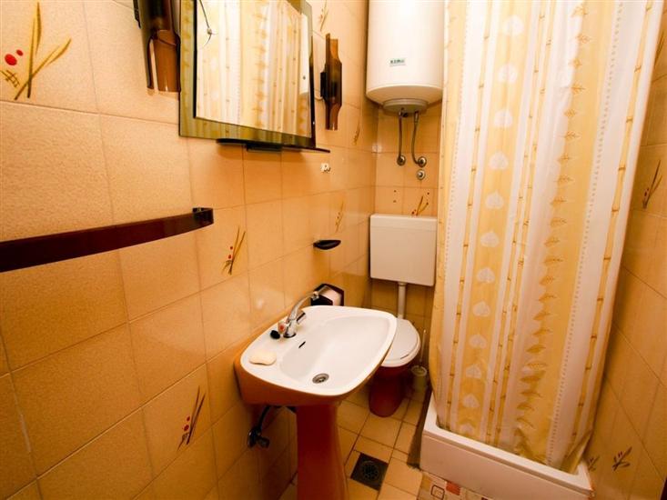 Apartment A1, for 8 persons