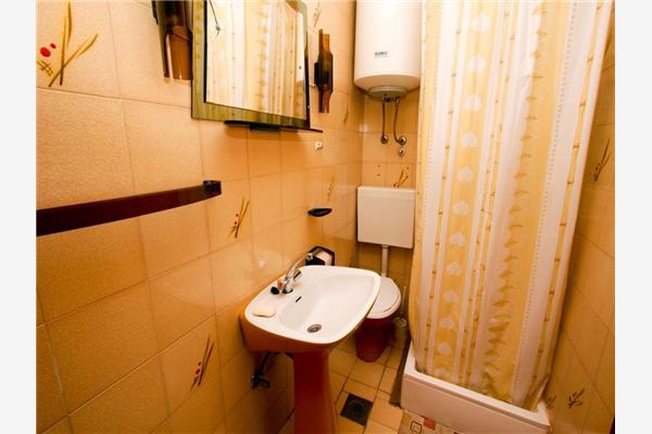 Apartment A1, for 8 persons