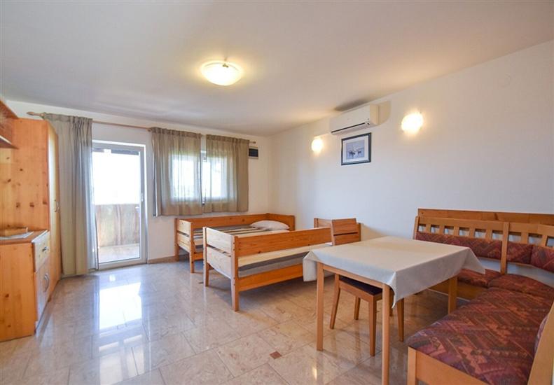 Apartment A2, for 4 persons