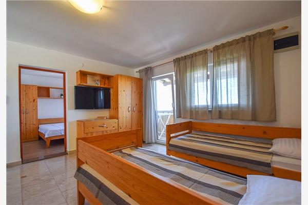 Apartment A2, for 4 persons