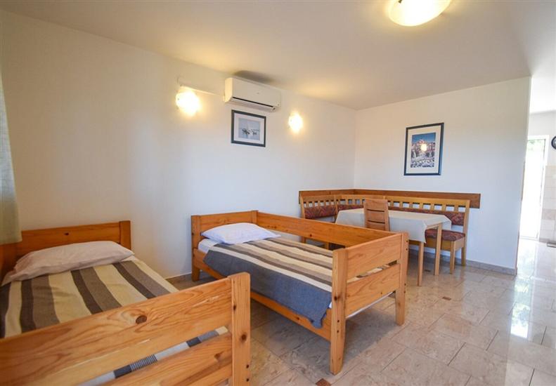 Apartment A2, for 4 persons