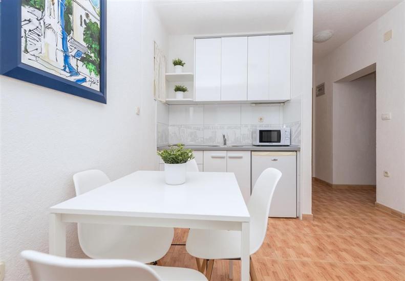 Apartment A2, for 4 persons