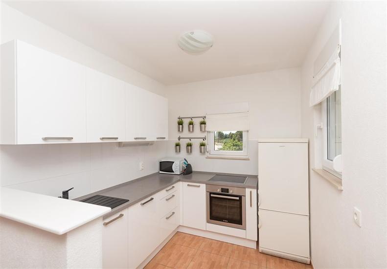 Apartment A4, for 8 persons