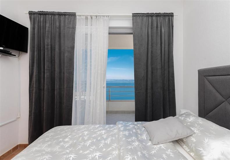 Apartment A4, for 8 persons