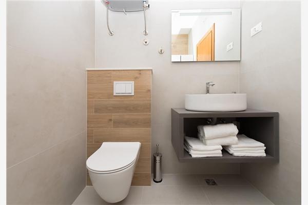 Apartment A4, for 8 persons