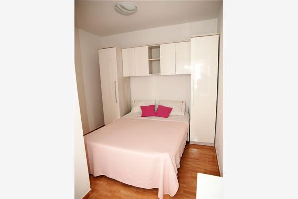Apartment A5, for 4 persons