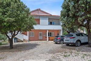 Apartment - Mandre - island Pag