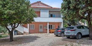 Apartment - Mandre - island Pag