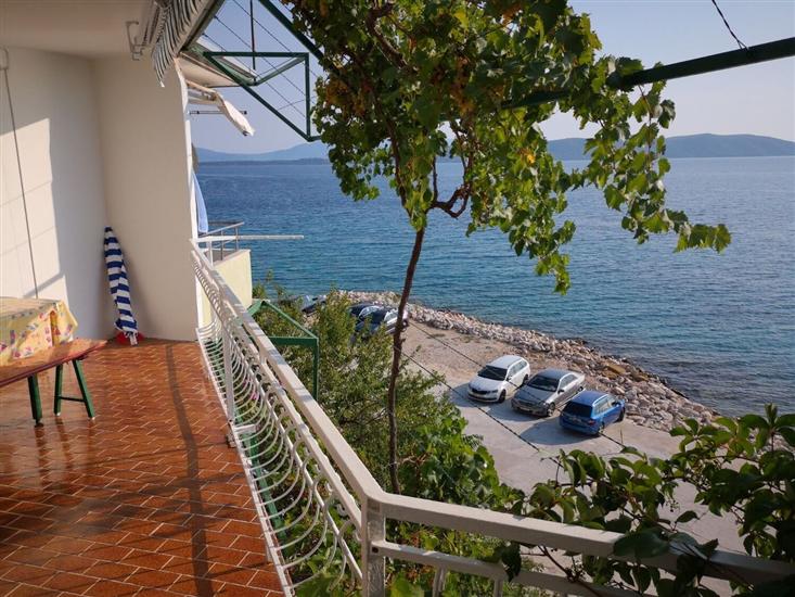 Apartment A1, for 7 persons