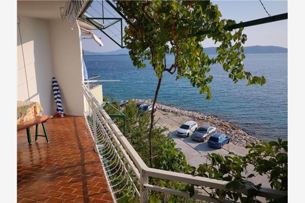 Apartment A1, for 7 persons