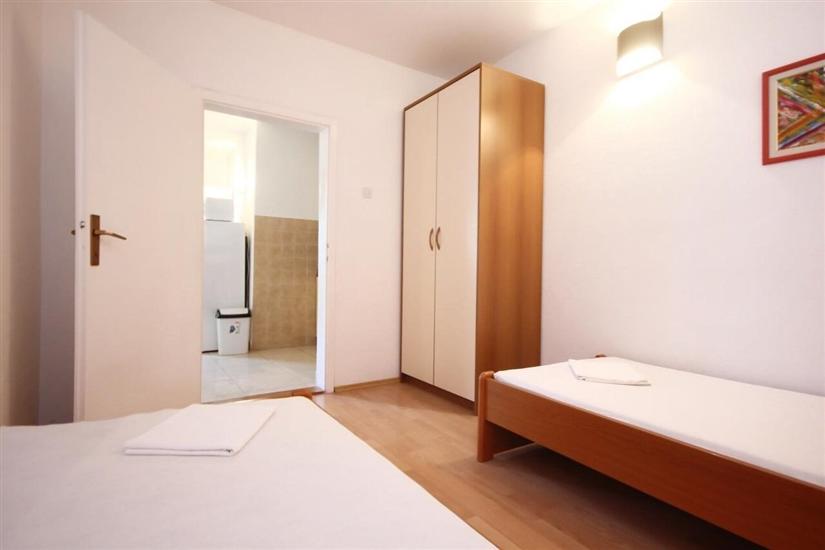 Apartment A1, for 5 persons