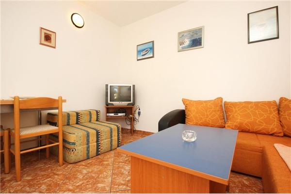 Apartment A4, for 4 persons