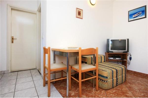 Apartment A4, for 4 persons
