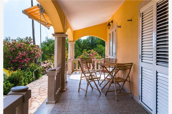 House K1, for 10 persons