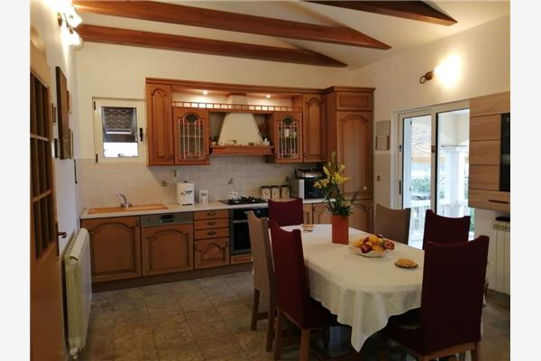 House K1, for 10 persons