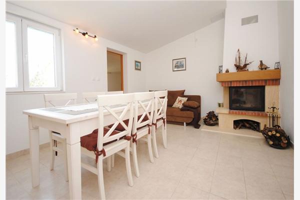 House K1, for 10 persons