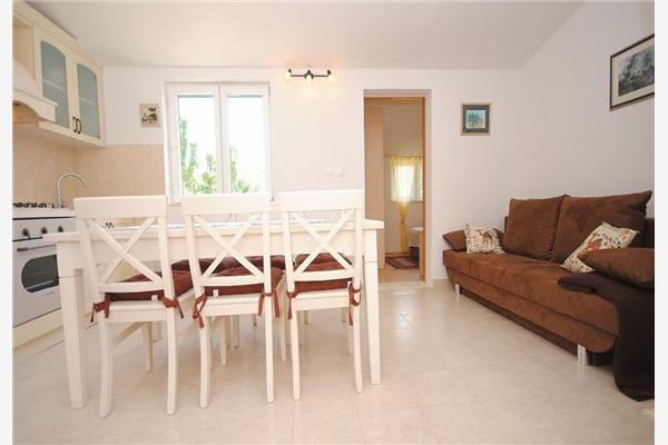 House K1, for 10 persons