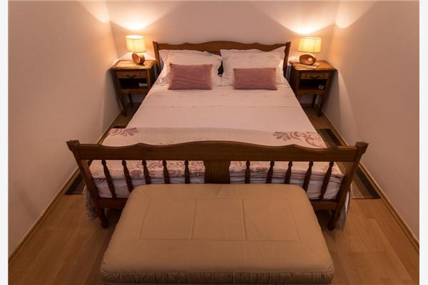 House K1, for 10 persons