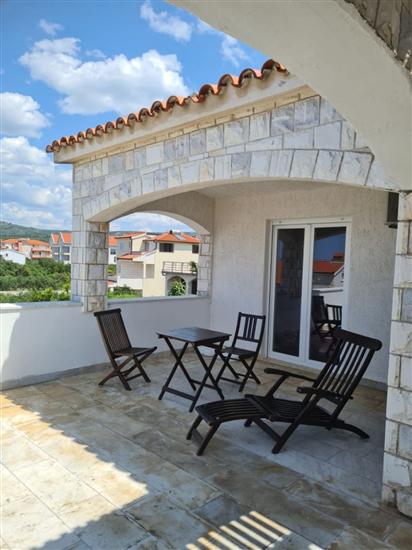 House K1, for 10 persons