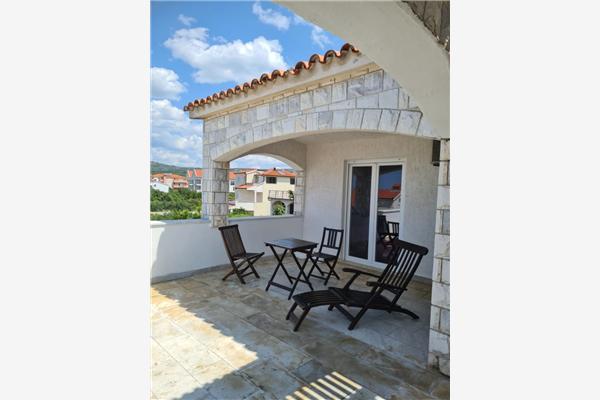 House K1, for 10 persons