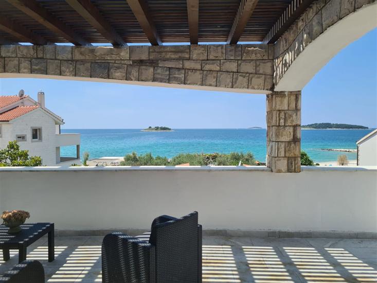 House K1, for 10 persons