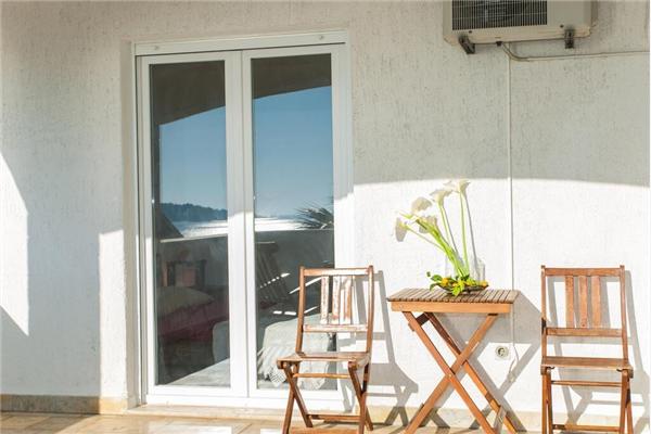 House K1, for 10 persons