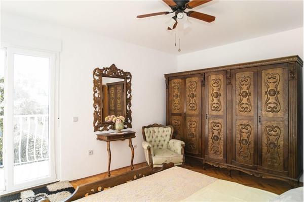 House K1, for 10 persons