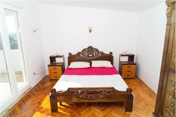 House K1, for 10 persons