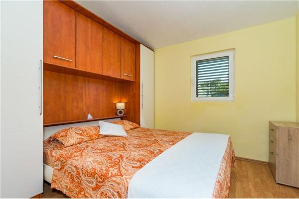 Apartment A1, for 3 persons