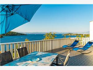 Apartment Middle Dalmatian islands,BookAngieFrom 83 €