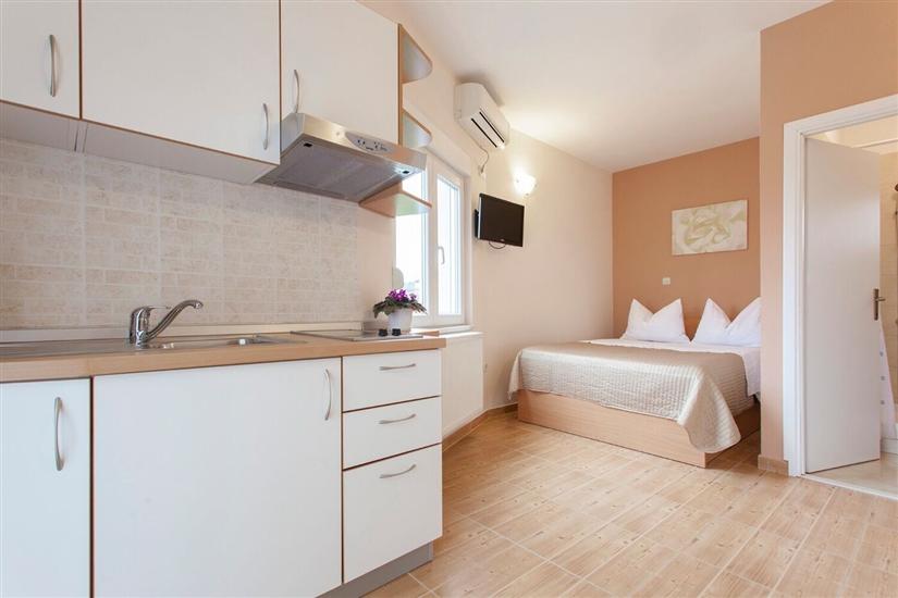 Apartment A1, for 2 persons