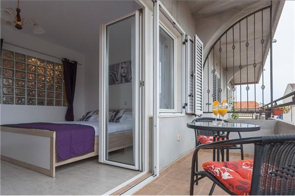 Apartment A2, for 4 persons