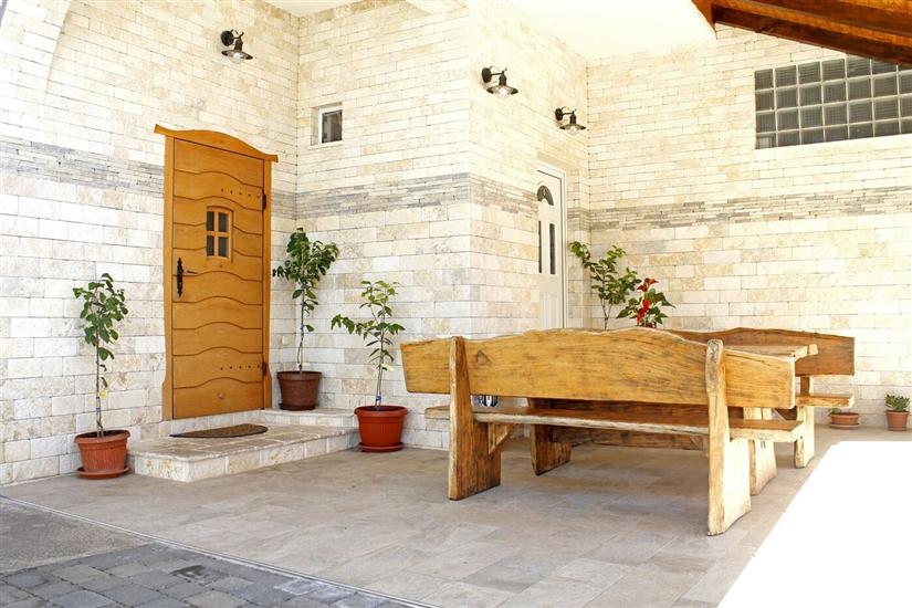 Apartmaji Old Stone: