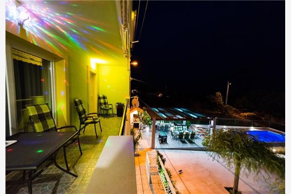 Apartment A2, for 8 persons