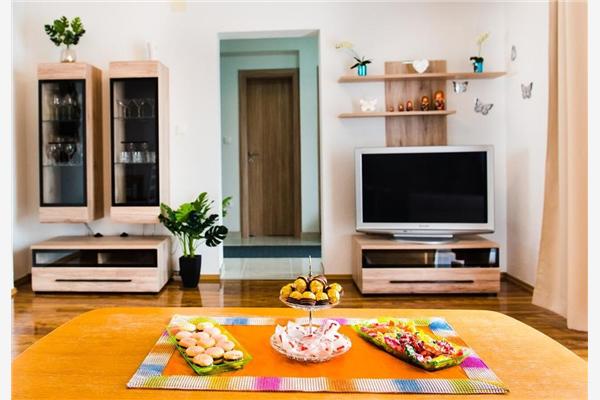 Apartment A2, for 8 persons