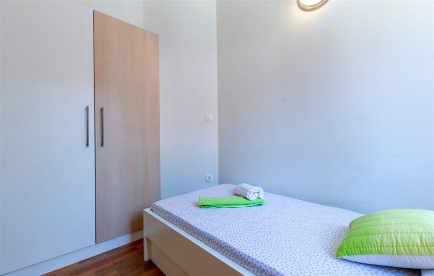 Apartment A1, for 5 persons