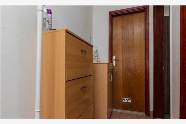 Apartment A5, for 5 persons