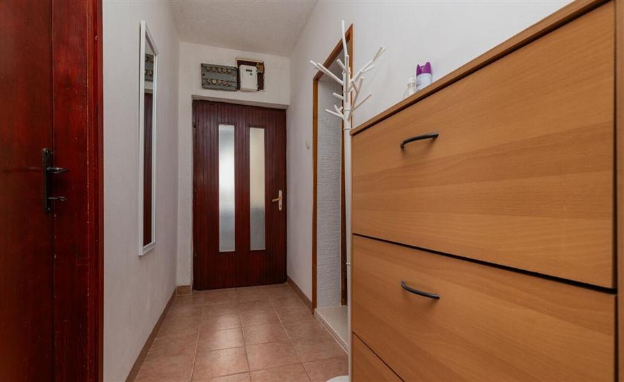 Apartment A5, for 5 persons