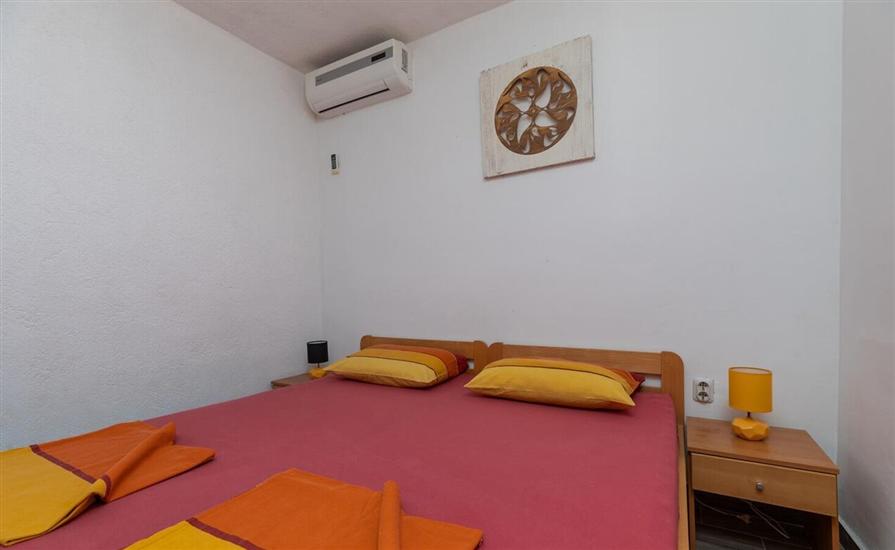 Apartment A5, for 5 persons