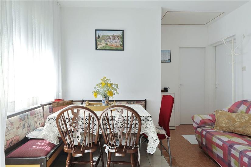 Apartment A1, for 6 persons