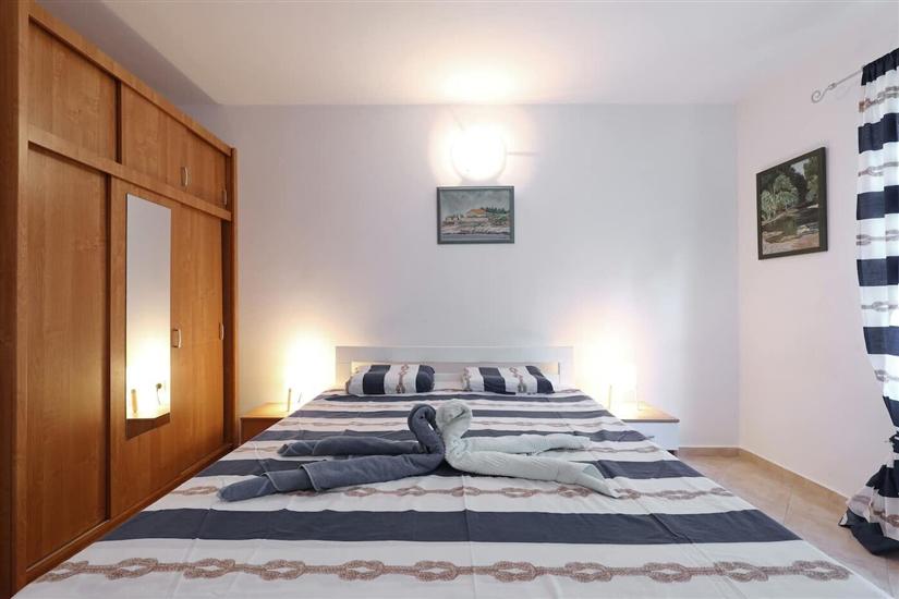 Apartment A1, for 6 persons