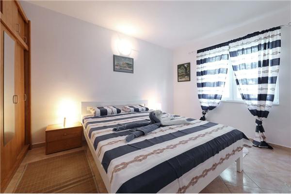 Apartment A1, for 6 persons